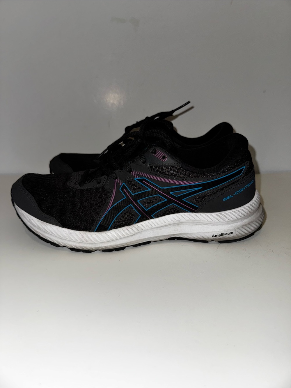 *BUNDLE* 2 Pair of Asics Women’s Sneakers